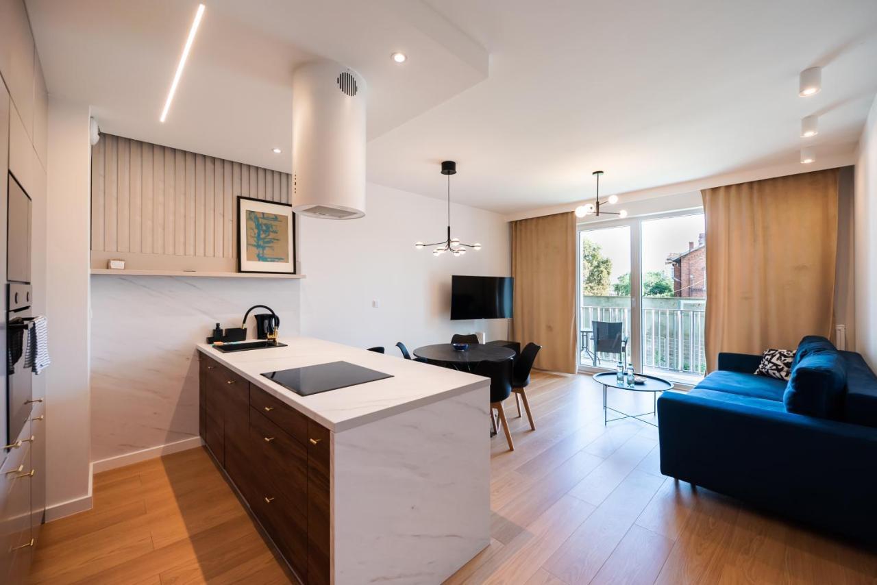 Wola Marble Apartment Warschau Buitenkant foto