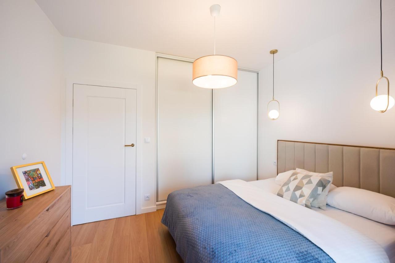 Wola Marble Apartment Warschau Buitenkant foto