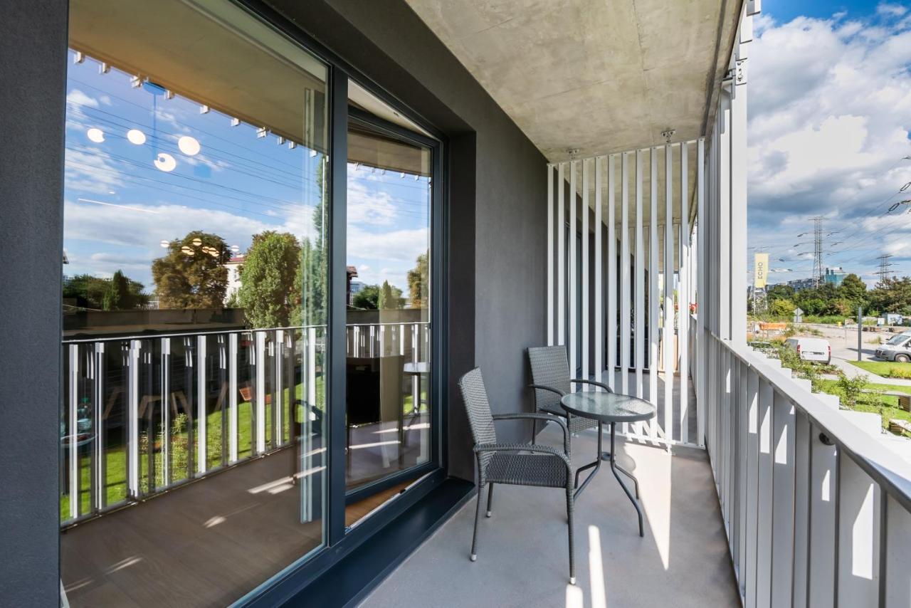 Wola Marble Apartment Warschau Buitenkant foto
