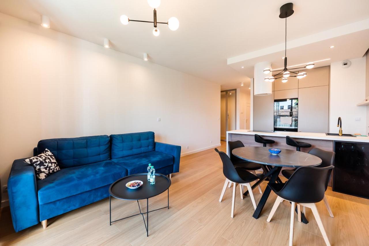 Wola Marble Apartment Warschau Buitenkant foto