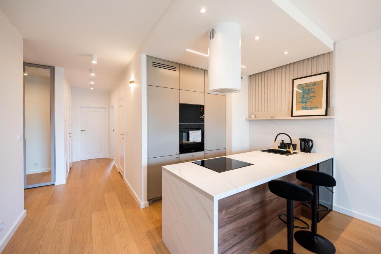 Wola Marble Apartment Warschau Buitenkant foto